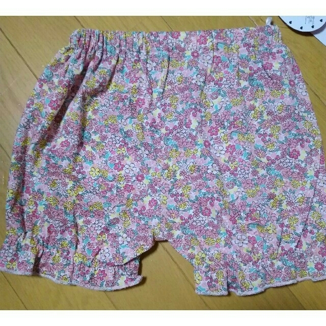  専用です♪   かぼちゃパンツ110  ジャンクストアーロンT110 キッズ/ベビー/マタニティのキッズ服女の子用(90cm~)(パンツ/スパッツ)の商品写真