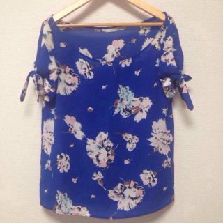 ザラ(ZARA)のZARA❤︎花柄ブラウス(シャツ/ブラウス(半袖/袖なし))