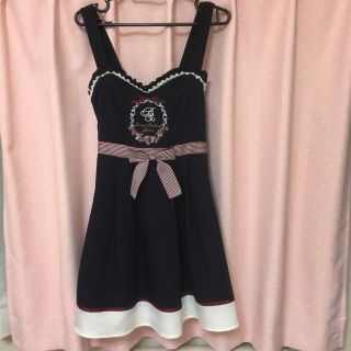 アマベル(Amavel)のAmavelジャンバースカート(ひざ丈ワンピース)