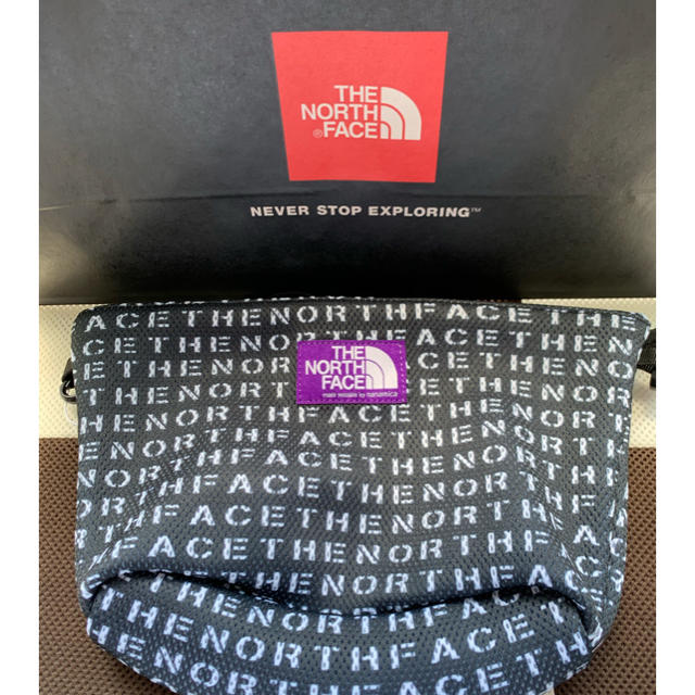 THE NORTH FACE(ザノースフェイス)のノースフェイス ロゴメッシュポーチ Mブラック レディースのバッグ(ショルダーバッグ)の商品写真