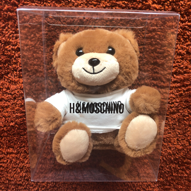 MOSCHINO(モスキーノ)の【希少品♡VIPイベント】モスキーノ H&M iPhone テディベア カバー スマホ/家電/カメラのスマホアクセサリー(モバイルケース/カバー)の商品写真