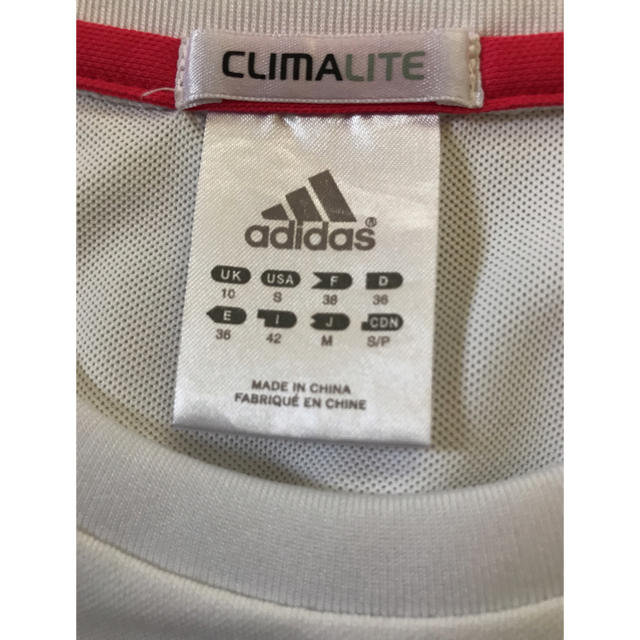 adidas(アディダス)のアディダス Tシャツ レディースのトップス(Tシャツ(半袖/袖なし))の商品写真