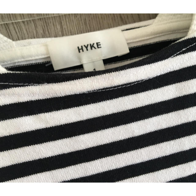 HYKE(ハイク)のハイク ボーダーTシャツ プルーオーバー   カットソー スウェット  レディースのトップス(Tシャツ(半袖/袖なし))の商品写真