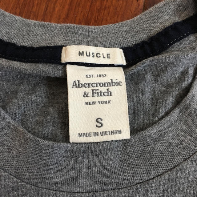 Abercrombie&Fitch(アバクロンビーアンドフィッチ)のアバクロンビー＆フィッチ メンズ Ｔシャツ サイズS メンズのトップス(Tシャツ/カットソー(半袖/袖なし))の商品写真