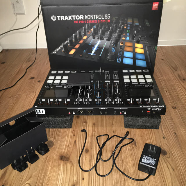 Native Instruments TRAKTOR KONTROL S5 Native Instruments TRAKTOR KONTROL S5