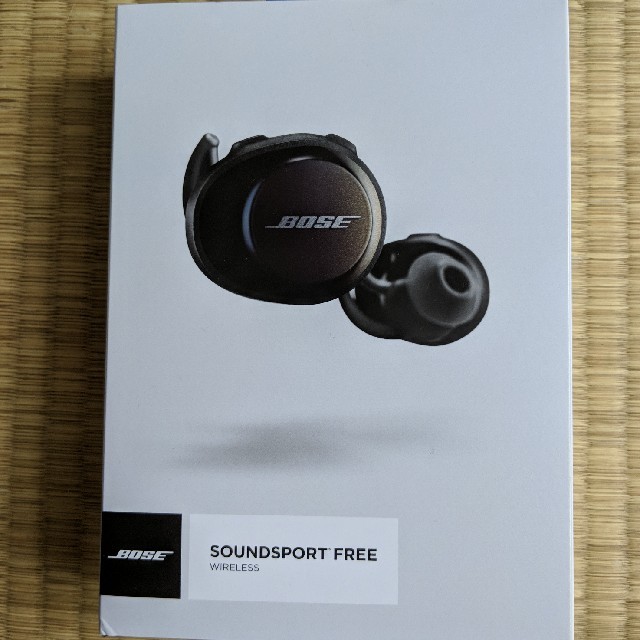 BOSE(ボーズ)のBOSE SoundSport Free 中古品 スマホ/家電/カメラのオーディオ機器(ヘッドフォン/イヤフォン)の商品写真