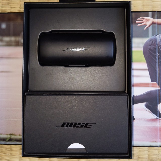 BOSE(ボーズ)のBOSE SoundSport Free 中古品 スマホ/家電/カメラのオーディオ機器(ヘッドフォン/イヤフォン)の商品写真