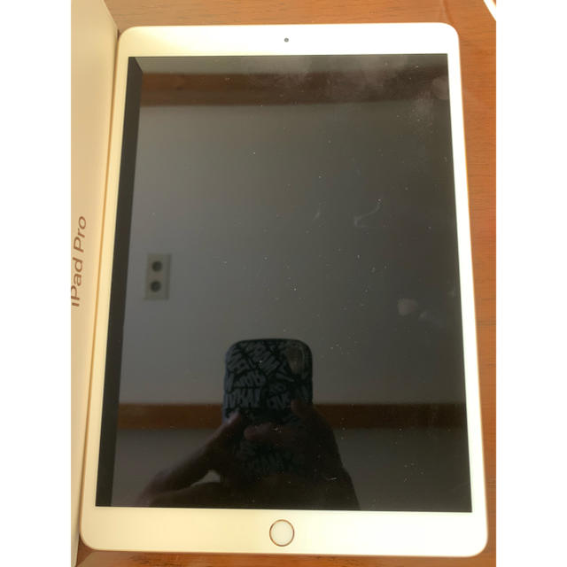 Apple(アップル)のiPad Pro (10.5インチ)Wi-Fi 値下げ中 スマホ/家電/カメラのPC/タブレット(その他)の商品写真