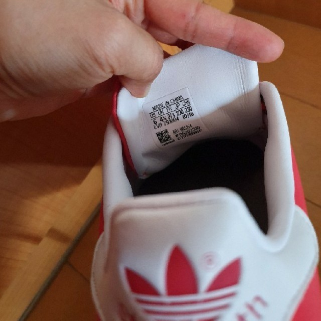 adidas(アディダス)のAdidas スタンスミス Originals BB5154 蛍光ピンク レディースの靴/シューズ(スニーカー)の商品写真