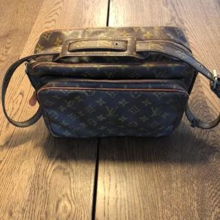 ルイヴィトン(LOUIS VUITTON)のルイヴィトン ショルダーバッグ(ショルダーバッグ)