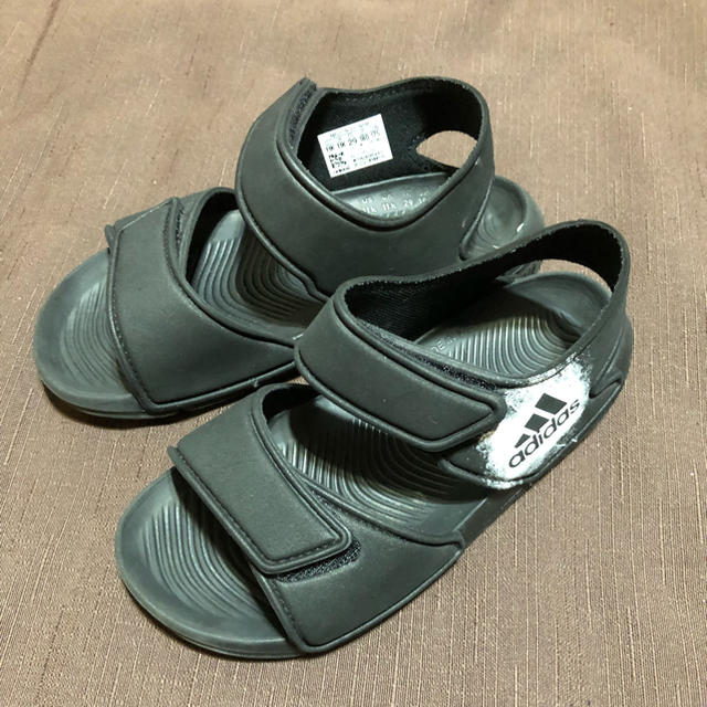 adidas(アディダス)のadidas サンダル キッズ/ベビー/マタニティのベビー靴/シューズ(~14cm)(サンダル)の商品写真