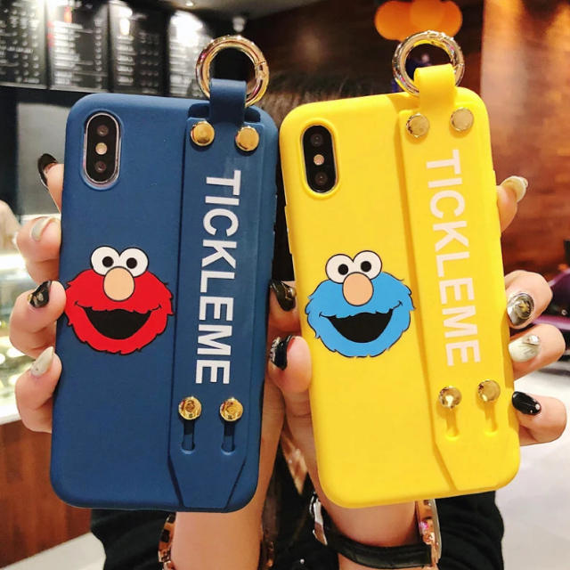 SESAME STREET - ◆新品◆  エルモ／クッキーモンスターのiPhoneケース 可愛いの通販 by るり's shop｜セサミストリートならラクマ