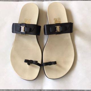 サルヴァトーレフェラガモ(Salvatore Ferragamo)のフェラガモ サンダル 24-24,5cm(サンダル)