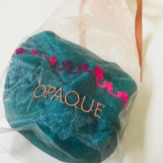 オペーク(OPAQUE)の【新品未使用】OPAQUE ポーチ グリーン 刺繍 グラテーションピンク(ポーチ)