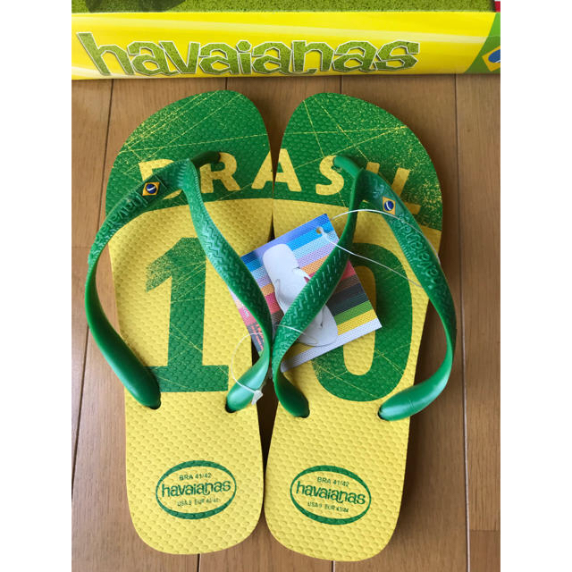 havaianas(ハワイアナス)のhawaianasハワイアナスビーチサンダルブラジルサッカーワールドカップ限定 メンズの靴/シューズ(サンダル)の商品写真