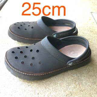 クロックス(crocs)のりんご様専用☆crocs サンダル コブラー ユニセックス M7 25cm(サンダル)