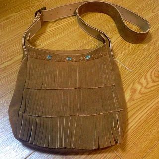 ミネトンカ(Minnetonka)の【美品】ミネトンカ フリンジバッグ(ショルダーバッグ)