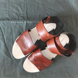 プロエンザスクーラー(Proenza Schouler)の【Proenza Schouler】 本革 サンダル イタリア製(サンダル)