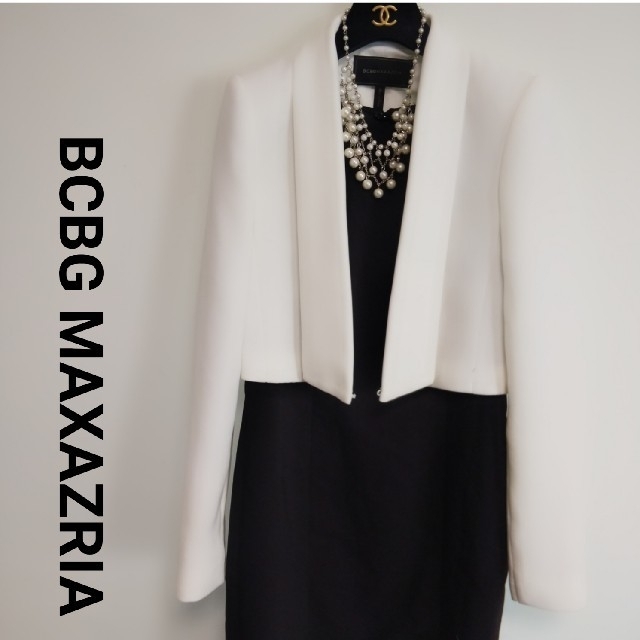 BCBGMAXAZRIA(ビーシービージーマックスアズリア)の1度も着用していません BCBG ホワイトジャケット 高級感溢れる レディースのジャケット/アウター(ノーカラージャケット)の商品写真