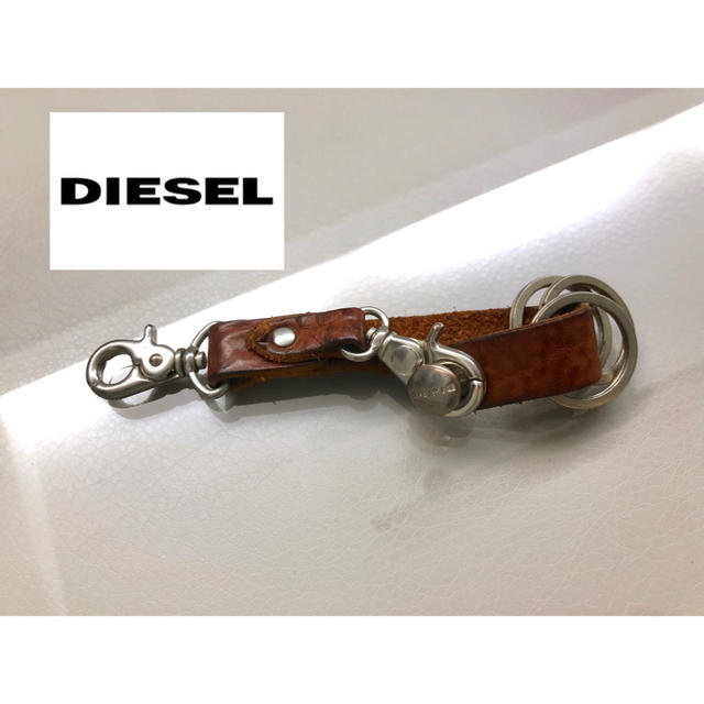 DIESEL(ディーゼル)のディーゼル  key ring brown leather メンズのファッション小物(キーホルダー)の商品写真