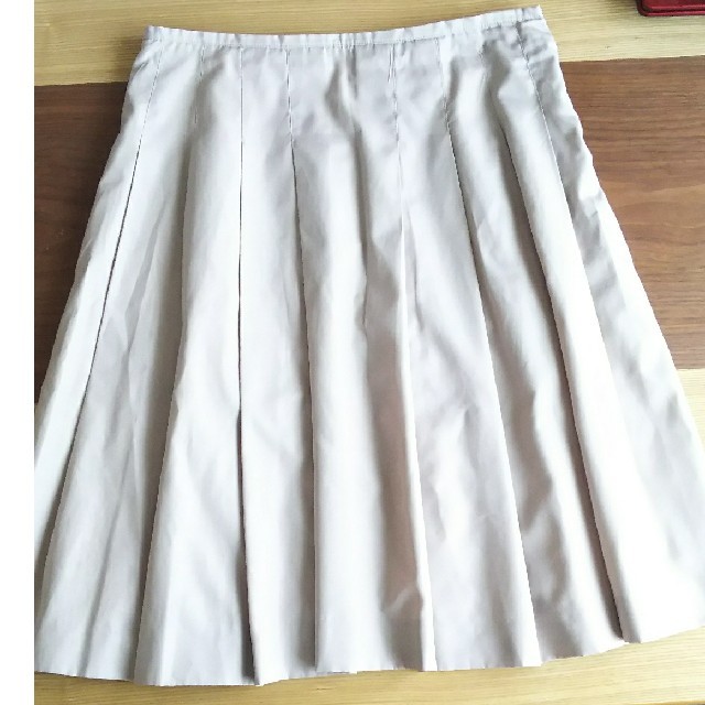 NATURAL BEAUTY(ナチュラルビューティー)のナチュラルビューティー スカート レディースのスカート(ひざ丈スカート)の商品写真