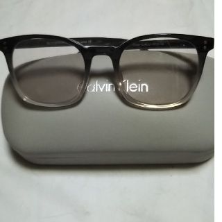 OLIVER PEOPLES　黒グレーグラデーション メガネ　UVカットレンズ付(サングラス/メガネ)