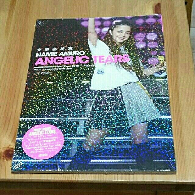 安室奈美恵 本 雑誌 ANGELIC TEARS 新品 未開封 エンタメ/ホビーのタレントグッズ(ミュージシャン)の商品写真