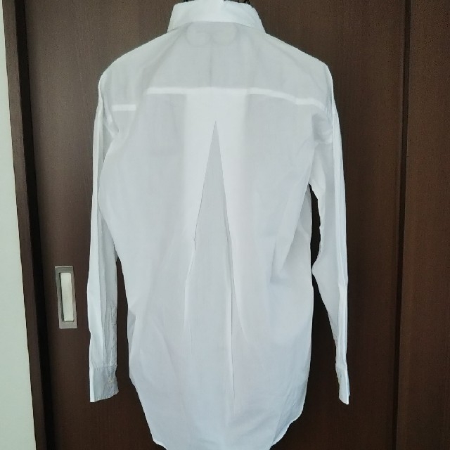 UNTITLED(アンタイトル)の白長袖コットンシャツ レディースのトップス(シャツ/ブラウス(長袖/七分))の商品写真