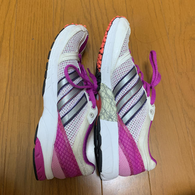 adidas(アディダス)のadidasレディースシューズ レディースの靴/シューズ(スニーカー)の商品写真