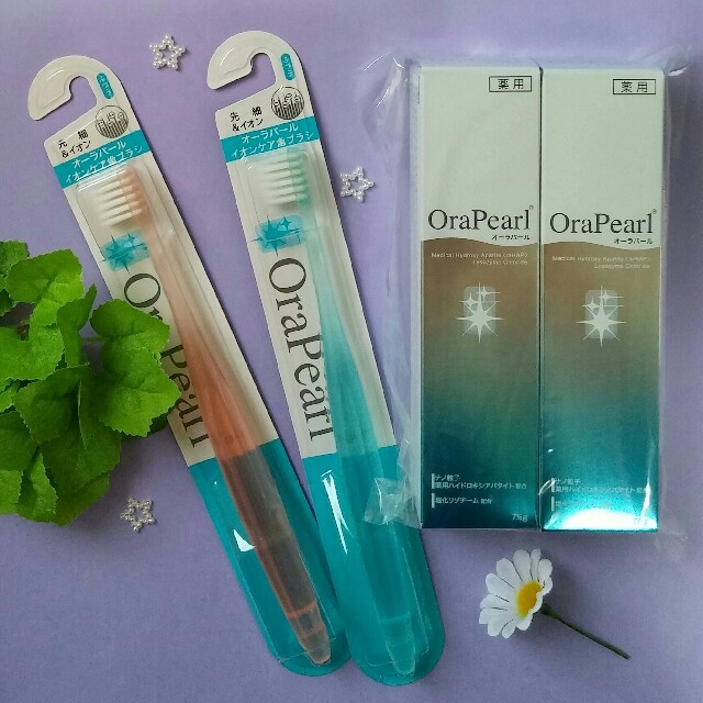 薬用オーラパール 2本 ＆歯ブラシ2本セット✨ コスメ/美容のオーラルケア(歯磨き粉)の商品写真