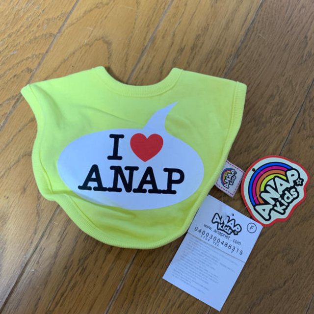 ANAP(アナップ)の値下げスタイ 新品 ANAP キッズ/ベビー/マタニティのこども用ファッション小物(ベビースタイ/よだれかけ)の商品写真