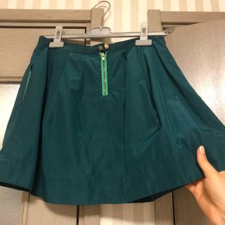 ザラ(ZARA)のエメラルドグリーンフレアスカート♬パーティでも日頃Tシャツでも本当使えます！(ミニスカート)