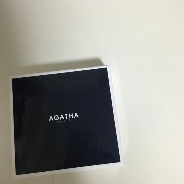 AGATHA(アガタ)のAGATHAファンデーション＆リップ コスメ/美容のベースメイク/化粧品(ファンデーション)の商品写真