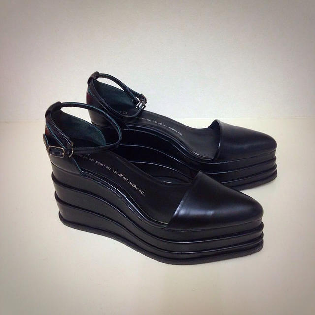 ブランド G.V.G.V. g.v.g.vストラップ厚底の通販 by koni shop