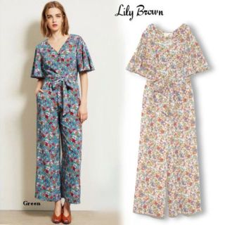 リリーブラウン(Lily Brown)のLily Brownリリーブラウン ヴィンテージ花柄ロンパース (オールインワン)