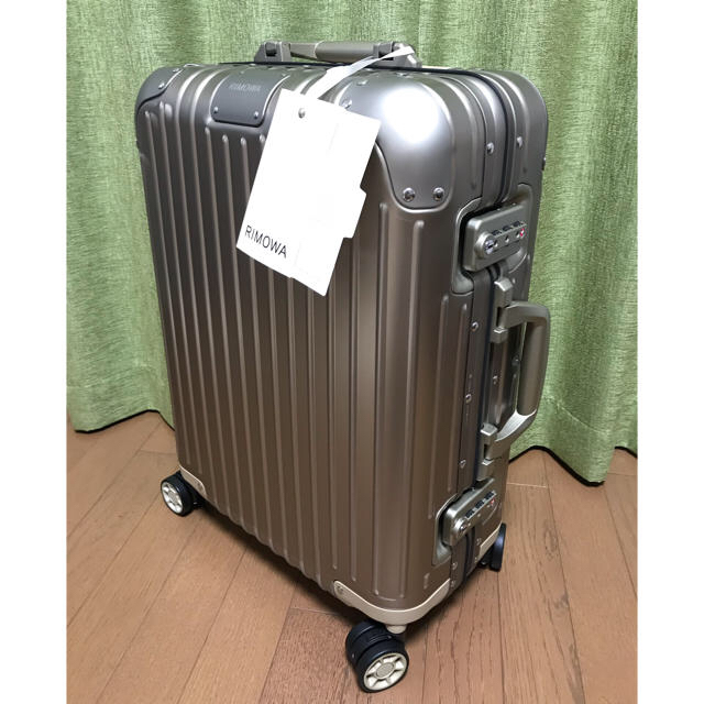 32L色新品 新型 RIMOWA ORIGINAL Cabin S リモワ チタニウム