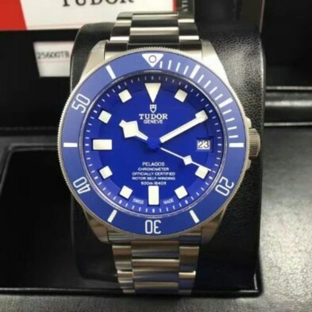 TUDOR イカサブ/ブルー・デイト有り 盾マークベンツ針 自動巻
の通販 by じゃあう's shop｜ラクマ