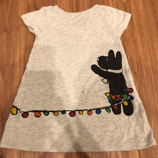 Design Tshirts Store graniph(グラニフ)のリサとガスパール Tシャツ 90サイズ キッズ/ベビー/マタニティのキッズ服女の子用(90cm~)(Tシャツ/カットソー)の商品写真