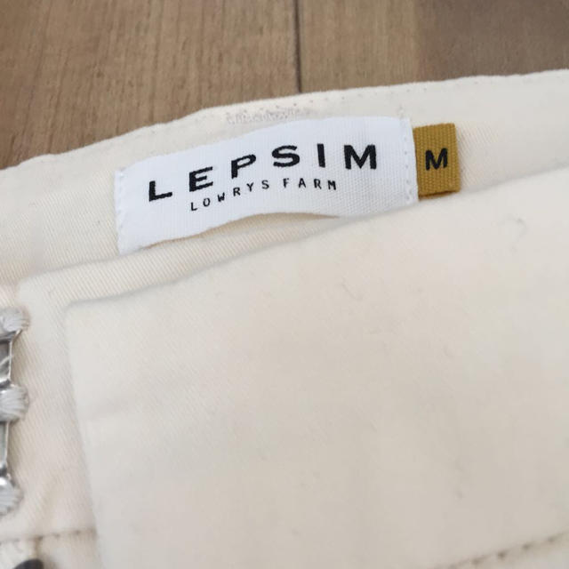 LEPSIM(レプシィム)のタックパンツ レディースのパンツ(クロップドパンツ)の商品写真