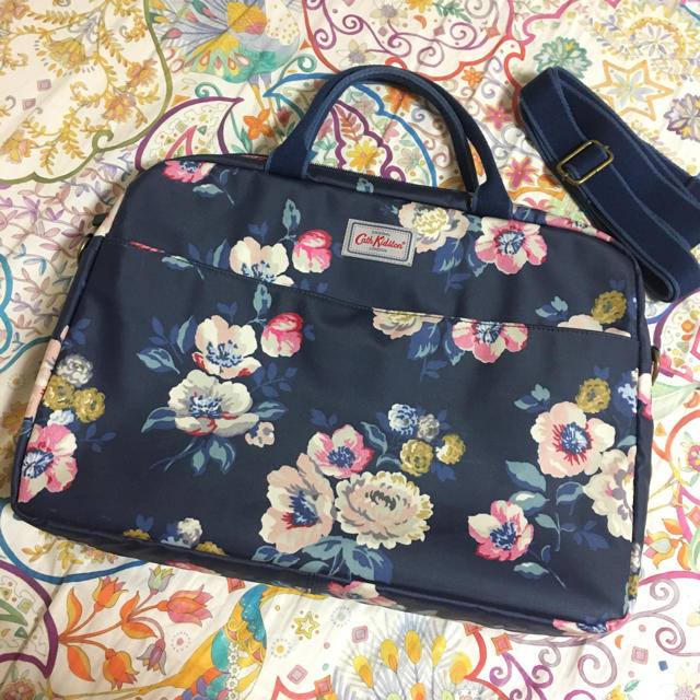 Cath Kidston(キャスキッドソン)のキャス・キッドソン ノートPCケース  Laptop case ノートPCバッグ スマホ/家電/カメラのPC/タブレット(PC周辺機器)の商品写真