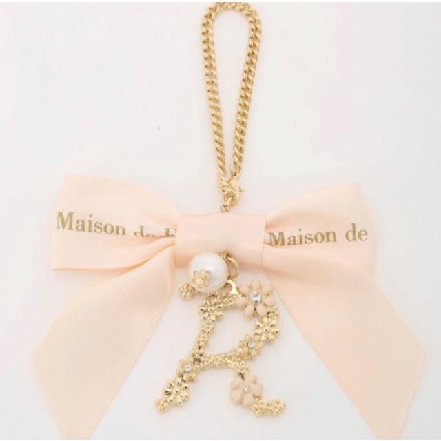 Maison de FLEUR(メゾンドフルール)のmaisondefleur  チャーム R [最終値下げ] レディースのファッション小物(キーホルダー)の商品写真