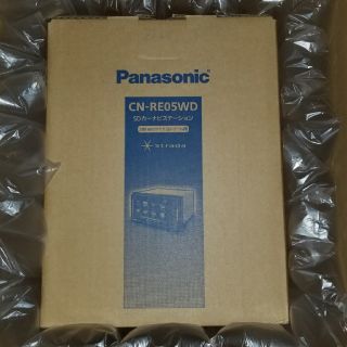 パナソニック(Panasonic)の新品未使用 Panasonic カーナビ　ストラーダ 7型 CN-RE05WD(カーナビ/カーテレビ)