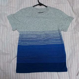 エイチアンドエム(H&M)のH&M✴️120-130キッズTシャツブルーグレーボーダー(Tシャツ/カットソー)