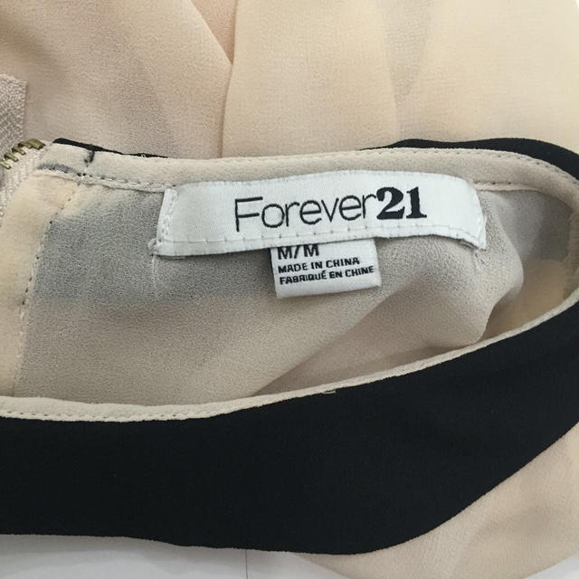FOREVER 21(フォーエバートゥエンティーワン)のForever21♡シースルーブラウス レディースのトップス(シャツ/ブラウス(半袖/袖なし))の商品写真
