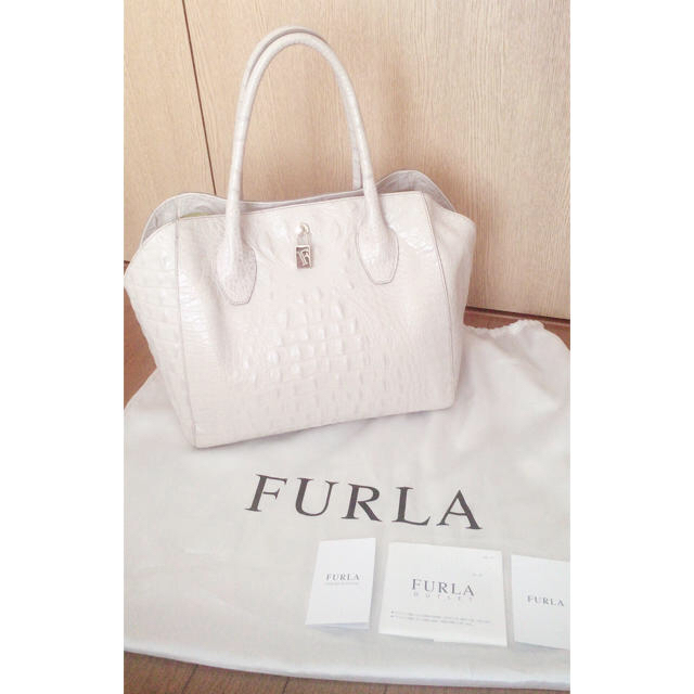 Furla(フルラ)のChiri様専用♡ FURLAクロコ型押し バッグ レディースのバッグ(ハンドバッグ)の商品写真