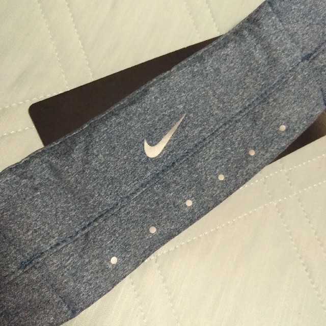 NIKE(ナイキ)の☆NIKE☆ウエストバッグ☆ボディーバッグ☆ レディースのバッグ(ボディバッグ/ウエストポーチ)の商品写真