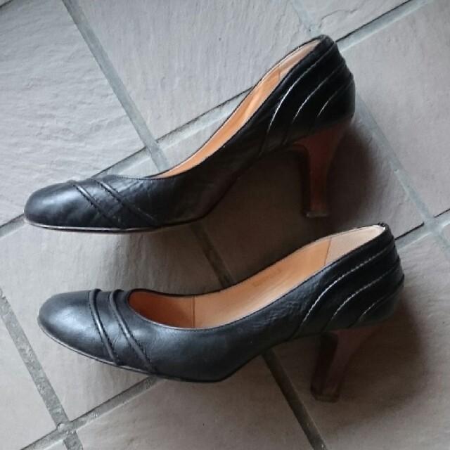 【難あり】24.5 黒 パンプス  レディースの靴/シューズ(ハイヒール/パンプス)の商品写真