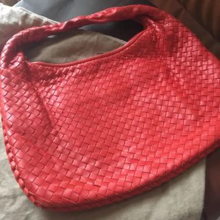 ボッテガヴェネタ(Bottega Veneta)のボッテガヴェネタ イントレチャート オレンジレッド(ショルダーバッグ)