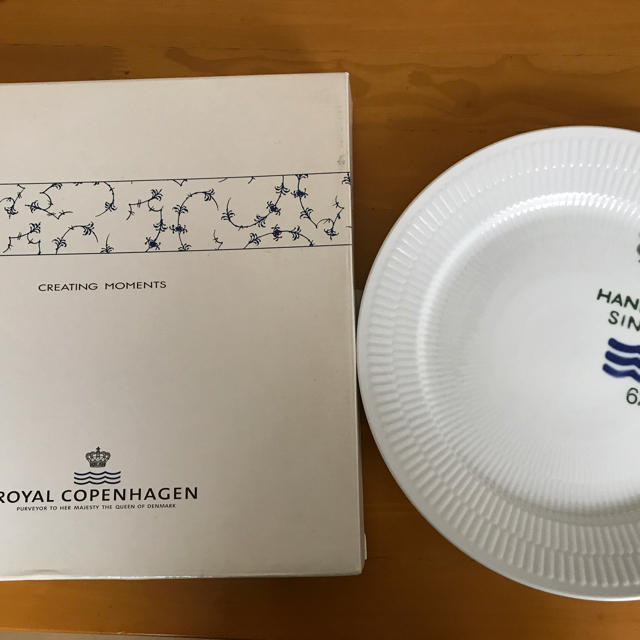 ROYAL COPENHAGEN(ロイヤルコペンハーゲン)の本日限定値下げ！！新品未使用☆ ロイヤルコペンハーゲン シグネチャー プレート インテリア/住まい/日用品のキッチン/食器(食器)の商品写真