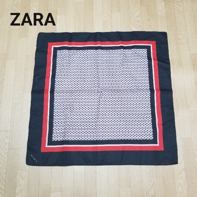 ZARA(ザラ)のZARAノベルティスカーフ レディースのファッション小物(バンダナ/スカーフ)の商品写真